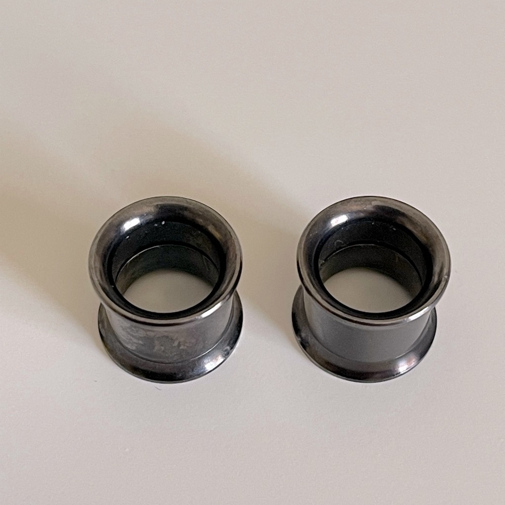 Surgical steel gun metal tunnels inner thread size 1/2 body jewelry earrings